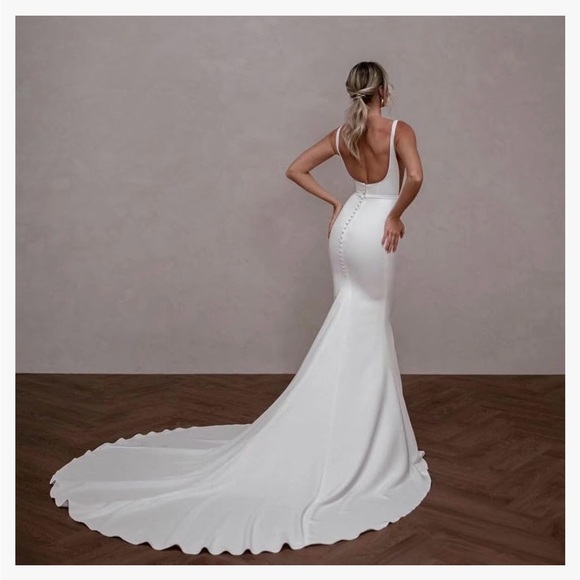 Ivory Wedding Gown - Picture 3 of 5